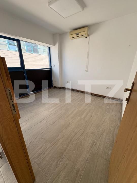 Spațiu birouri de închiriat Ultracentral  - 203135SIB | BLITZ Pitești | Poza5