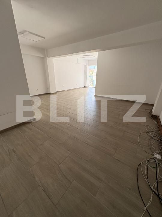 Spațiu birouri de închiriat Ultracentral  - 203135SIB | BLITZ Pitești | Poza2
