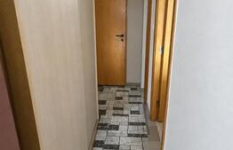 Casa 50 mp, 2.200 mp teren intravilan, zona Hintesti