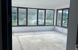 Casa 300 mp, garaj, teren 5.400 mp, zona Cocu