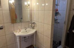 Vilă cu suprafață de 320 mp, teren 500 mp și garaj + 2 locuri de parcare