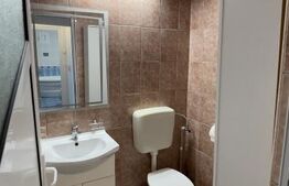 Apartament cu 3 camere, 75 mp, zona Centrala