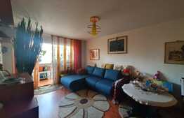Apartament de 3 camere, 65 mp, zona Trivale