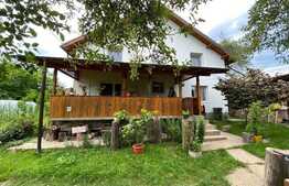 Casa de 5 camere, 232 mp, zona Zarnesti