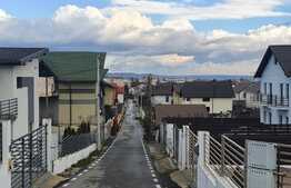 Casa 3 camere, 210 mp, Trivale Aleea Primaverii