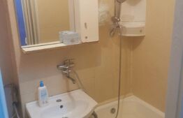 Apartament 3 camere, semidecomandat, balcon, Trivale
