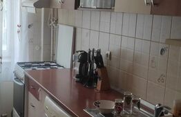 Apartament 3 camere, semidecomandat, balcon, Trivale
