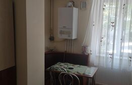 Apartament 3 camere, semidecomandat, balcon, Trivale