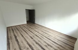 Apartament 3 camere, decomandat, zona Negru Voda