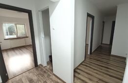 Apartament 3 camere, decomandat, zona Negru Voda