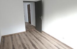 Apartament 3 camere, decomandat, zona Negru Voda