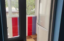 Apartament 3 camere, semidecomandat, balcon, Trivale