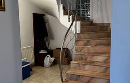 Vila de 190 mp, 650 mp teren, zona Capitol