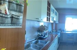 Apartament cu 3 camere, decomandat, 67 mp