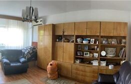 Apartament cu 3 camere, decomandat, 67 mp