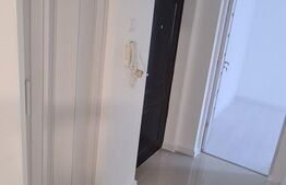 Apartament cu 3 camere, semidecomandat, 62 mp