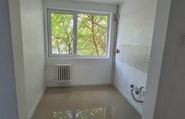 Apartament cu 3 camere, semidecomandat, 62 mp