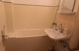 Apartament cu 2 camere, semidecomandat, 50 mp