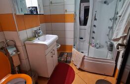 Apartament 3 camere, decomandat, 60 mp, in zona Biserica Sf Treime