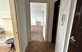 Apartament 3 camere semidecomandat, 58mp, Republicii