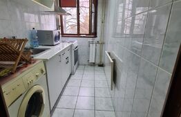 Apartament 3 camere, semidecomandat, 50 mp, zona Malu Rosu