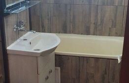    Apartament 2 camere, confort 1, decomandat , zona Malu Rosu.