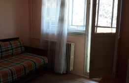 Apartament cu 3 camere, 80 mp, semidecomandat, Malu Rosu