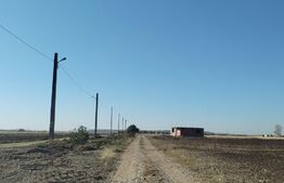 Casa individuala, 180 mp utili, teren cu 789 mp, sat Strejnicu