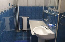 Apartament 3 camere, semidecomandat, 50mp, zona de Vest.