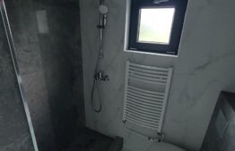 Casa 7 camere, 194 mp, Sud