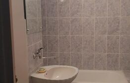 Apartament cu 3 camere, 74 mp, decomandat, Democratiei