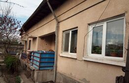 Casa individuala 2 camere, 109mp, 200mp teren, central