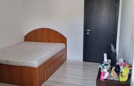 Apartament 3 camere, decomandat zona 9 Mai