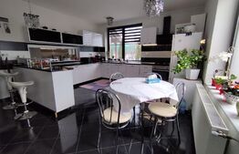 Casa individuala cu piscina, 300mp, teren 2000mp, Romanesti