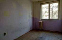 Apartament 3 camere, 55mp,  semidecomandat, zona Andrei Muresanu