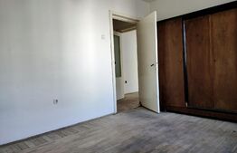 Apartament 3 camere, 55mp,  semidecomandat, zona Andrei Muresanu