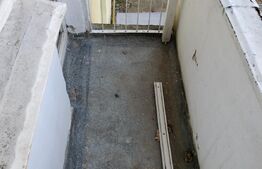 Apartament 3 camere, 55mp,  semidecomandat, zona Andrei Muresanu