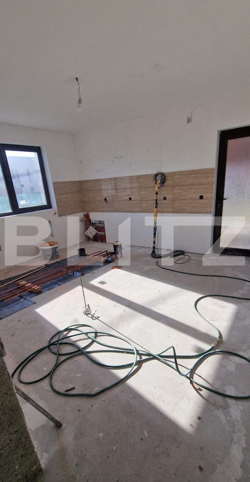 Casa de vânzare 5 camere Exterior Vest - 111703CV | BLITZ Ploieşti | Poza3