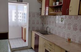 Apartament 3 camere, decomandat, 55mp, zona 9 Mai