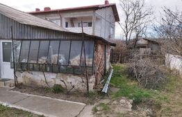 Casa renovabila, teren 328mp, Paulesti