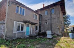 Casa individuala 7 camere, suprafata utila 150mp, beci 20mp, teren 540mp