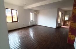 Casa individuala 5 camere , 250mp, teren 300mp, Central