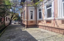 Duplex 4 camere, suprafata utila 250mp, teren util 330mp, Rudului