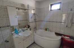 Casa 6 camere 165 mp, teren 451 mp, Baicoi