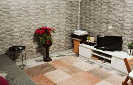 Apartament 3 camere decomandat, 63mp, Campina