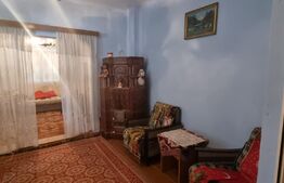 Casa formata din 2 corpuri alaturate, 5 camere, 125 mp, teren 400 mp