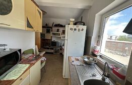 Apartament 3 camere, semidecomandat, 9 Mai