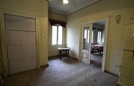 Casa 2 camere, suprafata utila 70mp, teren 51mp, Central