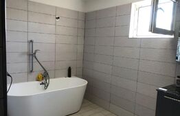 Casa individuala 9 camere, 280mp, teren 410 mp, Bariera Bucuresti