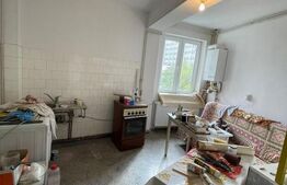 Apartament 3 camere decomandate, 86 mp, boxa, zona Hale